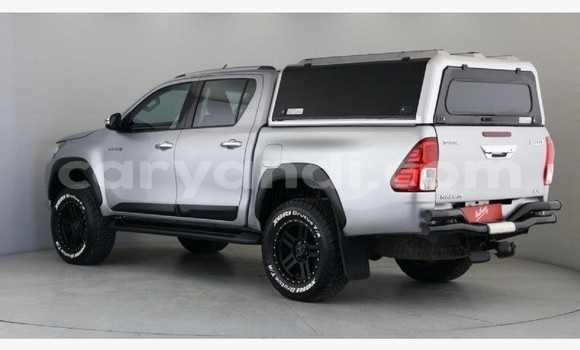 Acheter Occasion Voiture Toyota Hilux Gris à Lusaka, Zambie Acheter Occasion Voiture Toyota Hilux Gris à Lusaka, Zambie