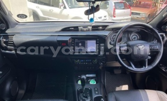 Tenga Tsaru Toyota Hilux Chena Mota in Lusaka in Zambia Tenga Tsaru Toyota Hilux Chena Mota in Lusaka in Zambia