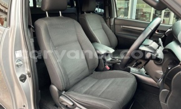 Nunua Ilio tumika Toyota Hilux Fedha Gari ndani ya Lusaka nchini Zambia Nunua Ilio tumika Toyota Hilux Fedha Gari ndani ya Lusaka nchini Zambia