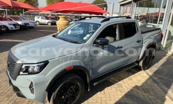 Acheter Occasion Voiture Nissan Navara Gris à Lusaka, Zambie