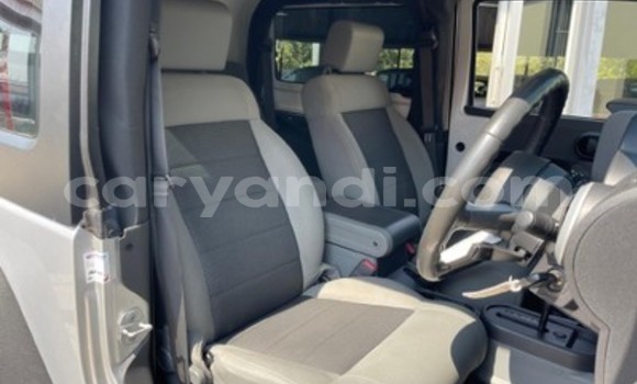 Tenga Tsaru Jeep Wrangler Sirivha Mota in Lusaka in Zambia Tenga Tsaru Jeep Wrangler Sirivha Mota in Lusaka in Zambia