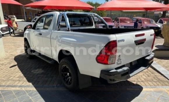 Tenga Tsaru Toyota Hilux Chena Mota in Lusaka in Zambia Tenga Tsaru Toyota Hilux Chena Mota in Lusaka in Zambia
