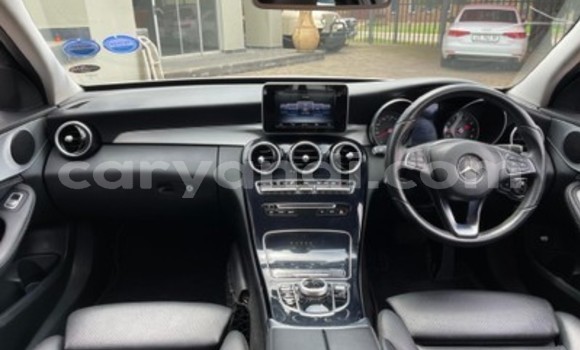 Tenga Tsaru Mercedes‒Benz 200 Chena Mota in Lusaka in Zambia Tenga Tsaru Mercedes‒Benz 200 Chena Mota in Lusaka in Zambia