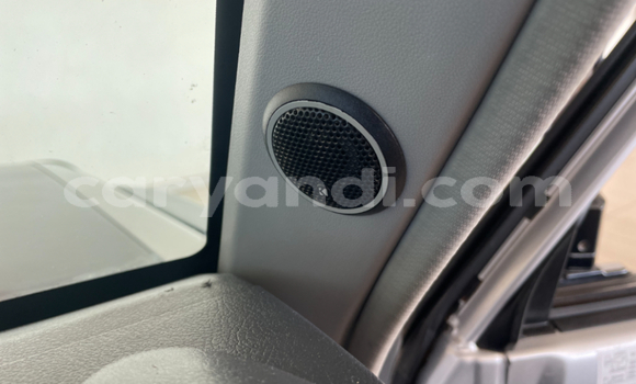 Nunua Ilio tumika Toyota Land Cruiser Fedha Gari ndani ya Lusaka nchini Zambia Nunua Ilio tumika Toyota Land Cruiser Fedha Gari ndani ya Lusaka nchini Zambia