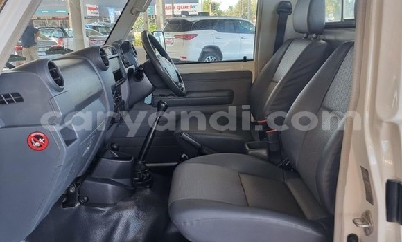 Buy Used Toyota Land Cruiser White Car in Lusaka in Zambia Buy Used Toyota Land Cruiser White Car in Lusaka in Zambia