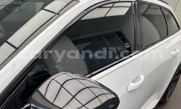 Nunua Ilio tumika Audi RS6 Nyeupe Gari ndani ya Lusaka nchini Zambia Nunua Ilio tumika Audi RS6 Nyeupe Gari ndani ya Lusaka nchini Zambia