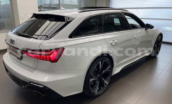 Nunua Ilio tumika Audi RS6 Nyeupe Gari ndani ya Lusaka nchini Zambia Nunua Ilio tumika Audi RS6 Nyeupe Gari ndani ya Lusaka nchini Zambia