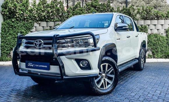 Buy Used Toyota Hilux White Car in Lusaka in Zambia