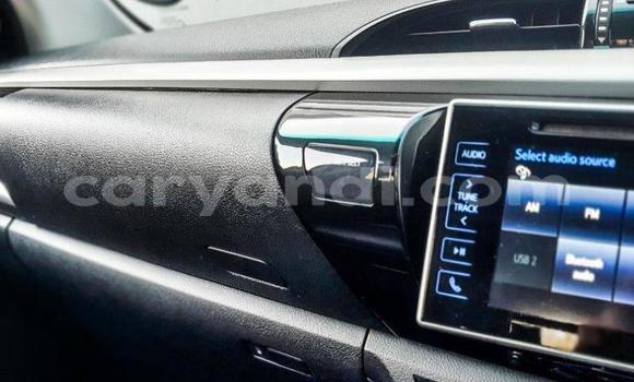 Acheter Occasion Voiture Toyota Hilux Blanc à Lusaka, Zambie Acheter Occasion Voiture Toyota Hilux Blanc à Lusaka, Zambie