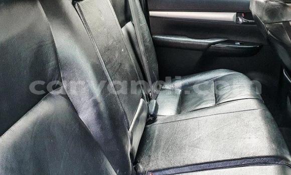 Acheter Occasion Voiture Toyota Hilux Blanc à Lusaka, Zambie Acheter Occasion Voiture Toyota Hilux Blanc à Lusaka, Zambie