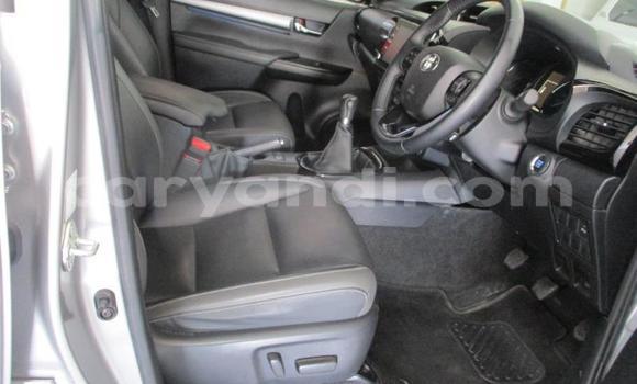 Acheter Occasion Voiture Toyota Hilux Gris à Lusaka, Zambie Acheter Occasion Voiture Toyota Hilux Gris à Lusaka, Zambie