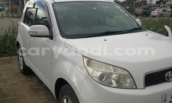 Acheter Occasion Voiture Toyota Rush Blanc à Lusaka, Zambie Acheter Occasion Voiture Toyota Rush Blanc à Lusaka, Zambie