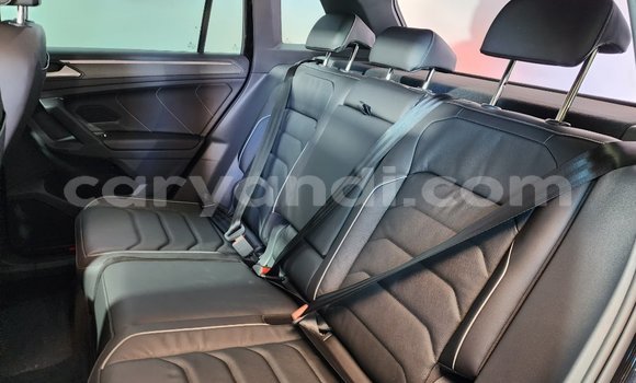 Nunua Ilio tumika Volkswagen Tiguan Nyeusi Gari ndani ya Lusaka nchini Zambia Nunua Ilio tumika Volkswagen Tiguan Nyeusi Gari ndani ya Lusaka nchini Zambia
