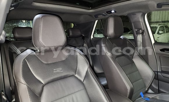 Nunua Ilio tumika Volkswagen Tiguan Nyeupe Gari ndani ya Lusaka nchini Zambia Nunua Ilio tumika Volkswagen Tiguan Nyeupe Gari ndani ya Lusaka nchini Zambia