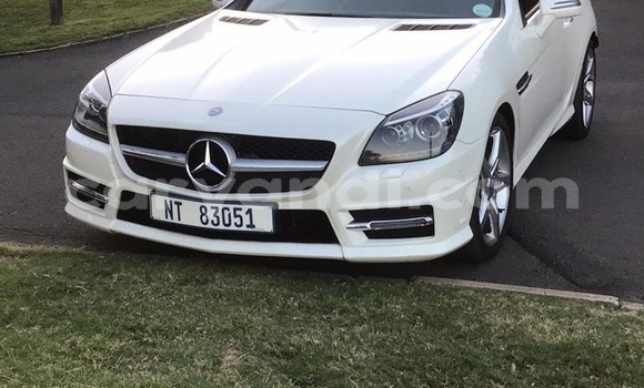 Acheter Occasion Voiture Mercedes‒Benz SLK–Class Blanc à Lusaka, Zambie