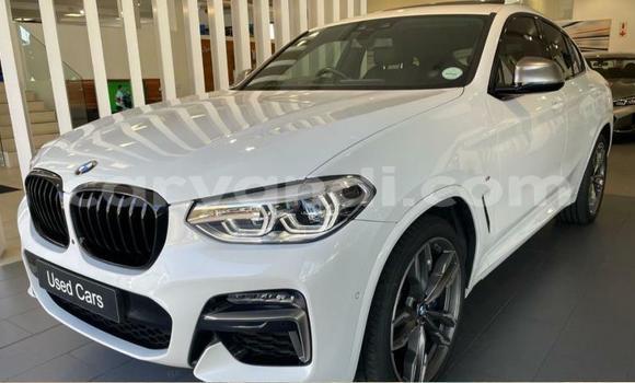 Buy Used BMW X4 White Car in Lusaka in Zambia