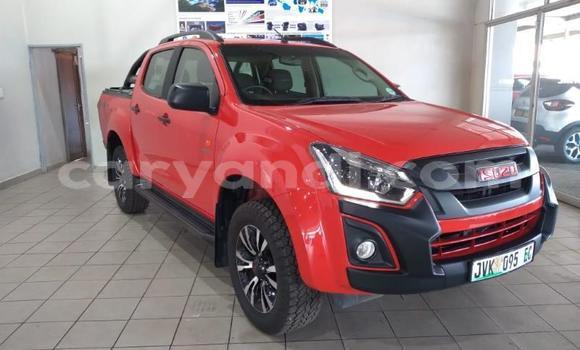 Tenga Tsaru Isuzu D–MAX Tsvuku Mota in Lusaka in Zambia