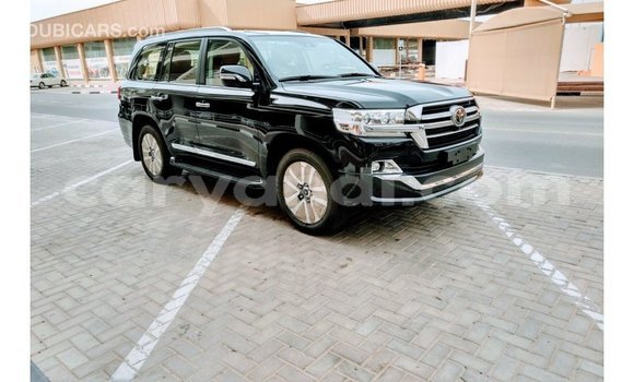 Tenga Imported Toyota Land Cruiser Nhema Mota in Import - Dubai in Zambia Tenga Imported Toyota Land Cruiser Nhema Mota in Import - Dubai in Zambia