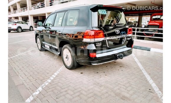 Tenga Imported Toyota Land Cruiser Nhema Mota in Import - Dubai in Zambia Tenga Imported Toyota Land Cruiser Nhema Mota in Import - Dubai in Zambia