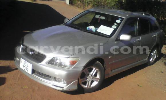 Buy Used Lexus ES 300 Silver Car in Luanshya in Zambia Buy Used Lexus ES 300 Silver Car in Luanshya in Zambia