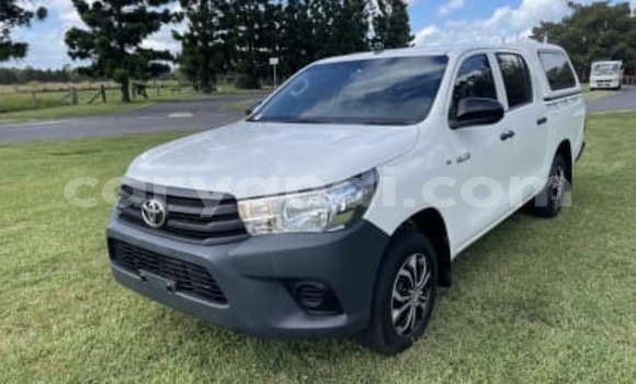 Acheter Occasion Voiture Toyota Hilux Blanc à Lusaka, Zambie Acheter Occasion Voiture Toyota Hilux Blanc à Lusaka, Zambie