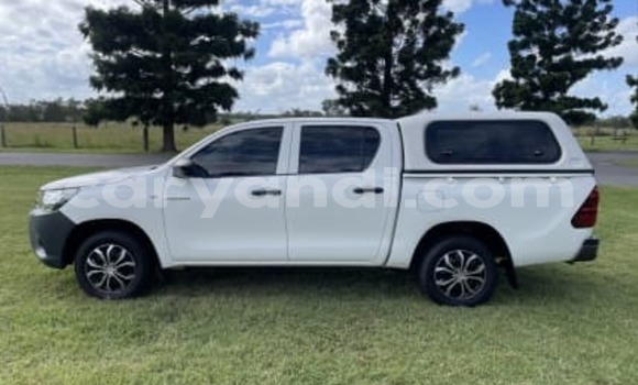 Buy Used Toyota Hilux White Car in Lusaka in Zambia Buy Used Toyota Hilux White Car in Lusaka in Zambia