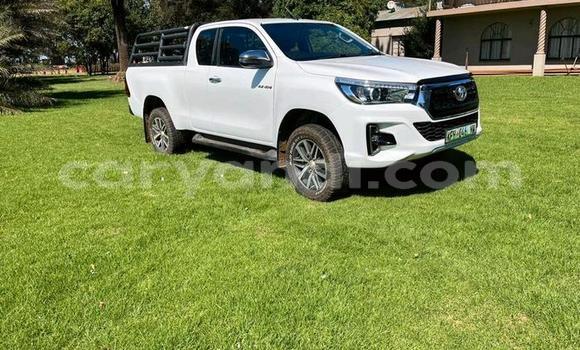 Buy Used Toyota Hilux White Car in Lusaka in Zambia Buy Used Toyota Hilux White Car in Lusaka in Zambia