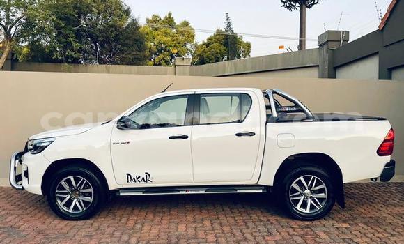 Tenga Tsaru Toyota Hilux Chena Mota in Chilanga in Lusaka Tenga Tsaru Toyota Hilux Chena Mota in Chilanga in Lusaka