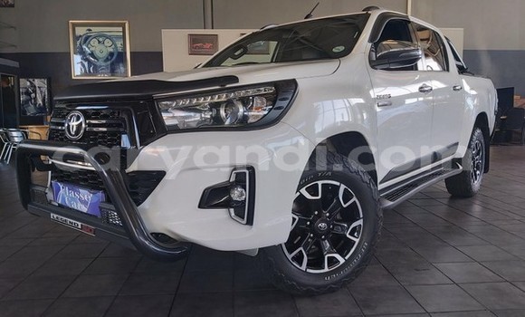 Buy Used Toyota Hilux White Car in Lusaka in Zambia Buy Used Toyota Hilux White Car in Lusaka in Zambia