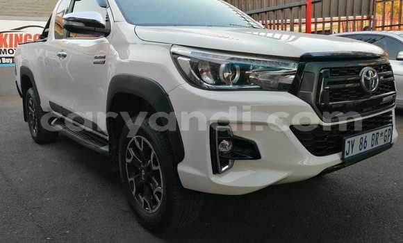 Tenga Tsaru Toyota Hilux Chena Mota in Chilanga in Lusaka Tenga Tsaru Toyota Hilux Chena Mota in Chilanga in Lusaka