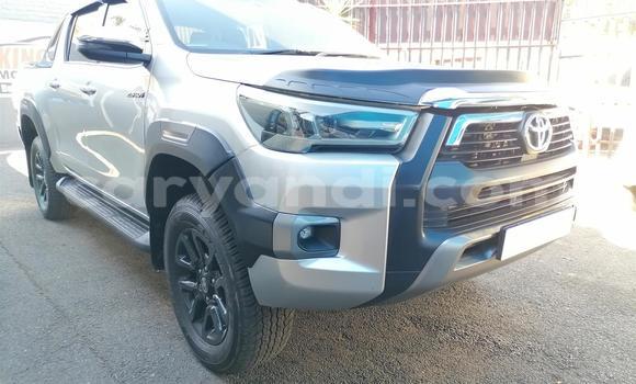 Tenga Tsaru Toyota Hilux Sirivha Mota in Chilanga in Lusaka Tenga Tsaru Toyota Hilux Sirivha Mota in Chilanga in Lusaka