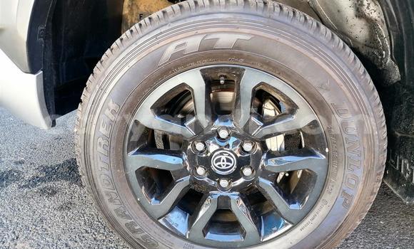 Tenga Tsaru Toyota Hilux Sirivha Mota in Chilanga in Lusaka Tenga Tsaru Toyota Hilux Sirivha Mota in Chilanga in Lusaka