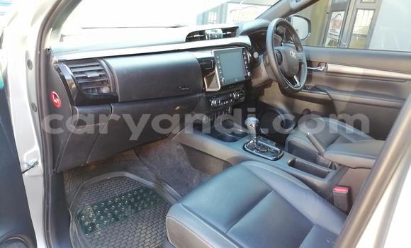 Tenga Tsaru Toyota Hilux Sirivha Mota in Chilanga in Lusaka Tenga Tsaru Toyota Hilux Sirivha Mota in Chilanga in Lusaka