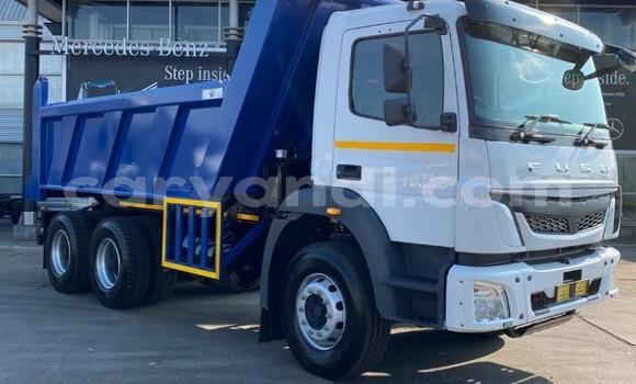 Tenga Tsaru Mercedes–Benz Tipper Chena Rori in Chilanga in Lusaka Tenga Tsaru Mercedes–Benz Tipper Chena Rori in Chilanga in Lusaka