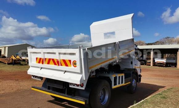 Buy Used Mercedes–Benz Tipper White Truck in Chilanga in Lusaka