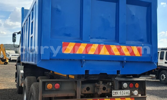 Tenga Tsaru Mercedes–Benz Tipper Chena Rori in Chilanga in Lusaka Tenga Tsaru Mercedes–Benz Tipper Chena Rori in Chilanga in Lusaka