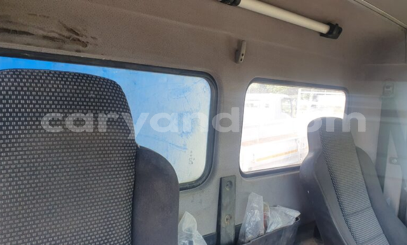 Tenga Tsaru Mercedes–Benz Tipper Chena Rori in Chilanga in Lusaka Tenga Tsaru Mercedes–Benz Tipper Chena Rori in Chilanga in Lusaka