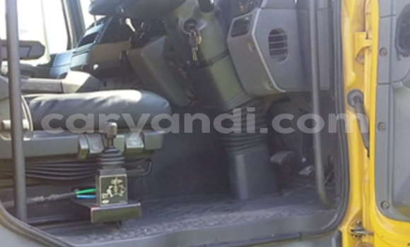 Tenga Tsaru Mercedes–Benz Tipper Beige Rori in Chilanga in Lusaka Tenga Tsaru Mercedes–Benz Tipper Beige Rori in Chilanga in Lusaka