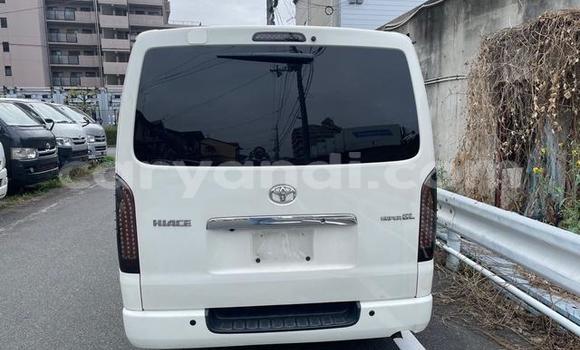 Tenga Tsaru Toyota Hiace Chena Mota in Chilanga in Lusaka Tenga Tsaru Toyota Hiace Chena Mota in Chilanga in Lusaka