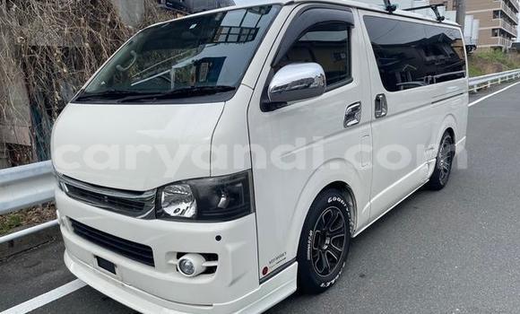 Tenga Tsaru Toyota Hiace Chena Mota in Chilanga in Lusaka Tenga Tsaru Toyota Hiace Chena Mota in Chilanga in Lusaka