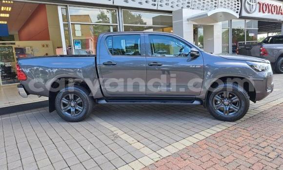 Tenga Tsaru Toyota Hilux Zvimwe Mota in Lusaka in Zambia Tenga Tsaru Toyota Hilux Zvimwe Mota in Lusaka in Zambia