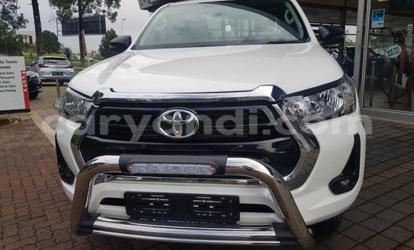 Buy Used Toyota Hilux White Car in Lusaka in Zambia Buy Used Toyota Hilux White Car in Lusaka in Zambia