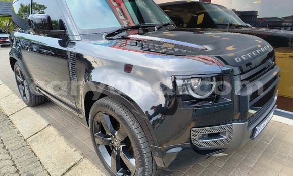 Tenga Tsaru Land Rover Defender Nhema Mota in Lusaka in Zambia