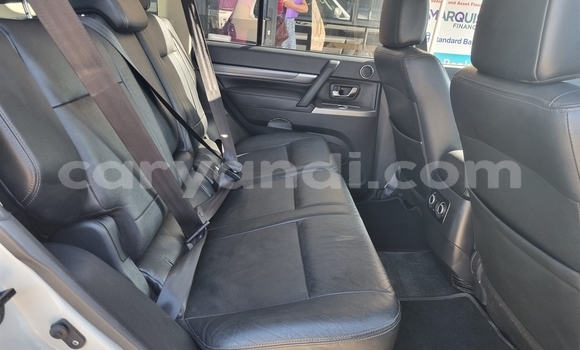 Buy Used Mitsubishi Pajero White Car in Lusaka in Zambia Buy Used Mitsubishi Pajero White Car in Lusaka in Zambia