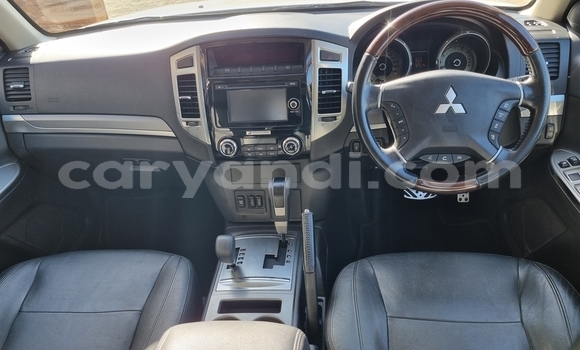 Buy Used Mitsubishi Pajero White Car in Lusaka in Zambia Buy Used Mitsubishi Pajero White Car in Lusaka in Zambia