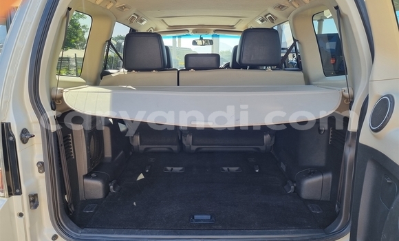 Buy Used Mitsubishi Pajero White Car in Lusaka in Zambia Buy Used Mitsubishi Pajero White Car in Lusaka in Zambia