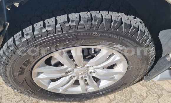 Buy Used Mitsubishi Pajero White Car in Lusaka in Zambia Buy Used Mitsubishi Pajero White Car in Lusaka in Zambia