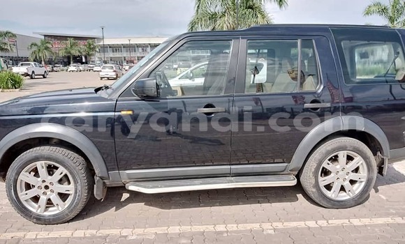 Tenga Tsaru Land Rover Discovery Nhema Mota in Lusaka in Zambia