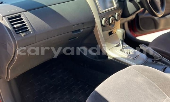 Tenga Tsaru Toyota FunCargo Tsvuku Mota in Lusaka in Zambia