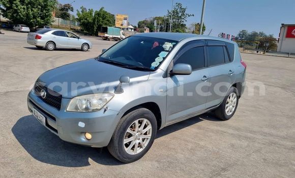 Tenga Tsaru Toyota RAV4 Zvimwe Mota in Lusaka in Zambia